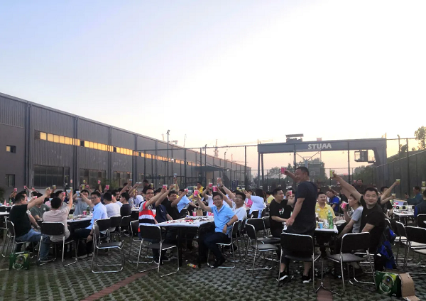 【凝心聚力 共创未来】2021年第一届乐玩烧烤节